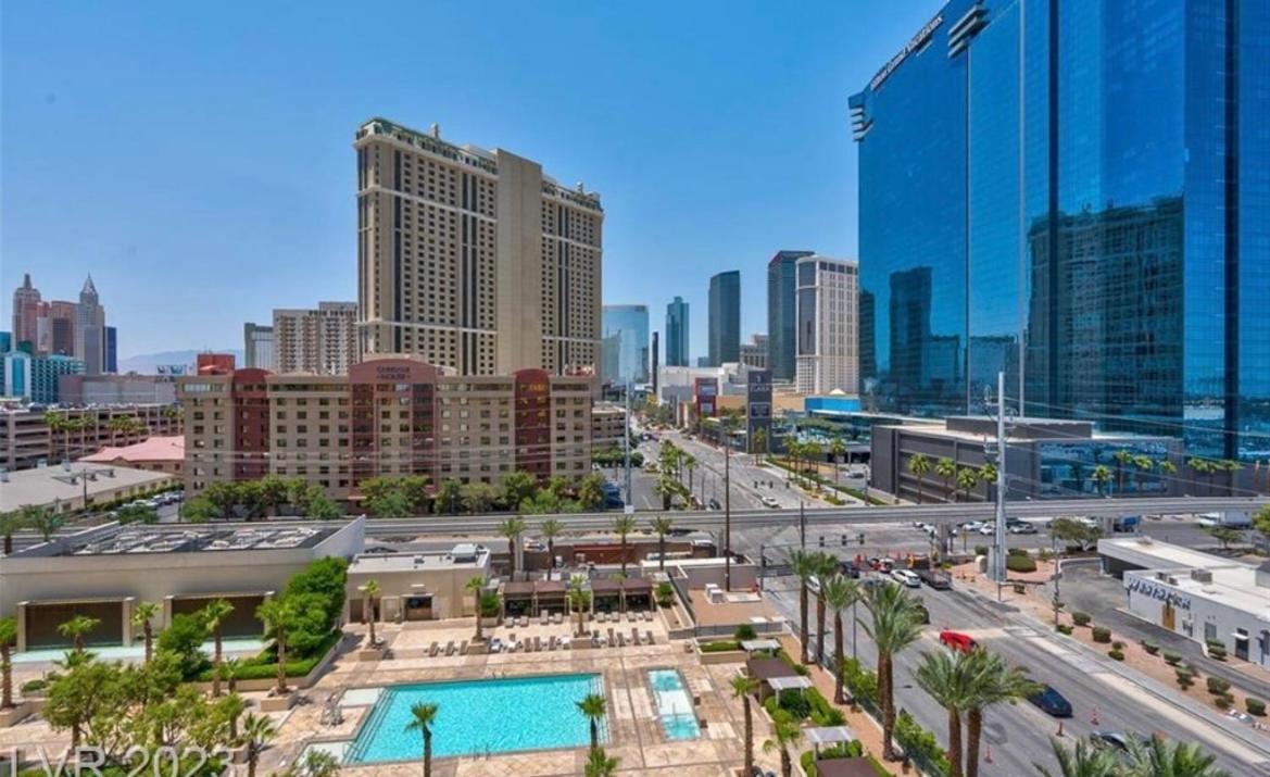 Balcony Full Strip View Suite Mgm Signature Free Valet Лас-Вегас Экстерьер фото